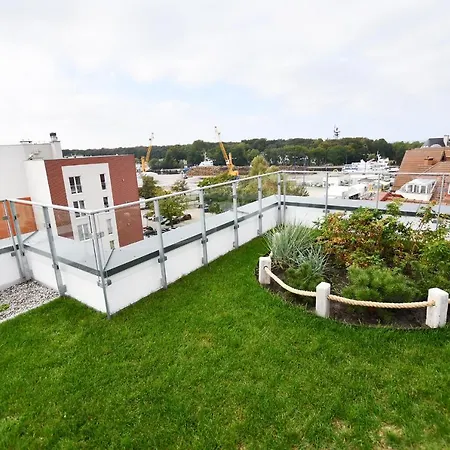 El Rojo Z Garazem Apartman Kołobrzeg