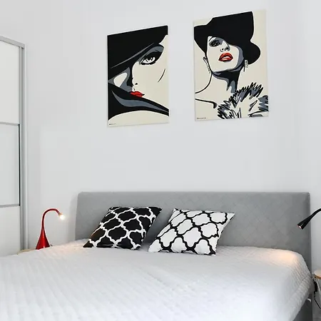 El Rojo Z Garazem Kolobřeh